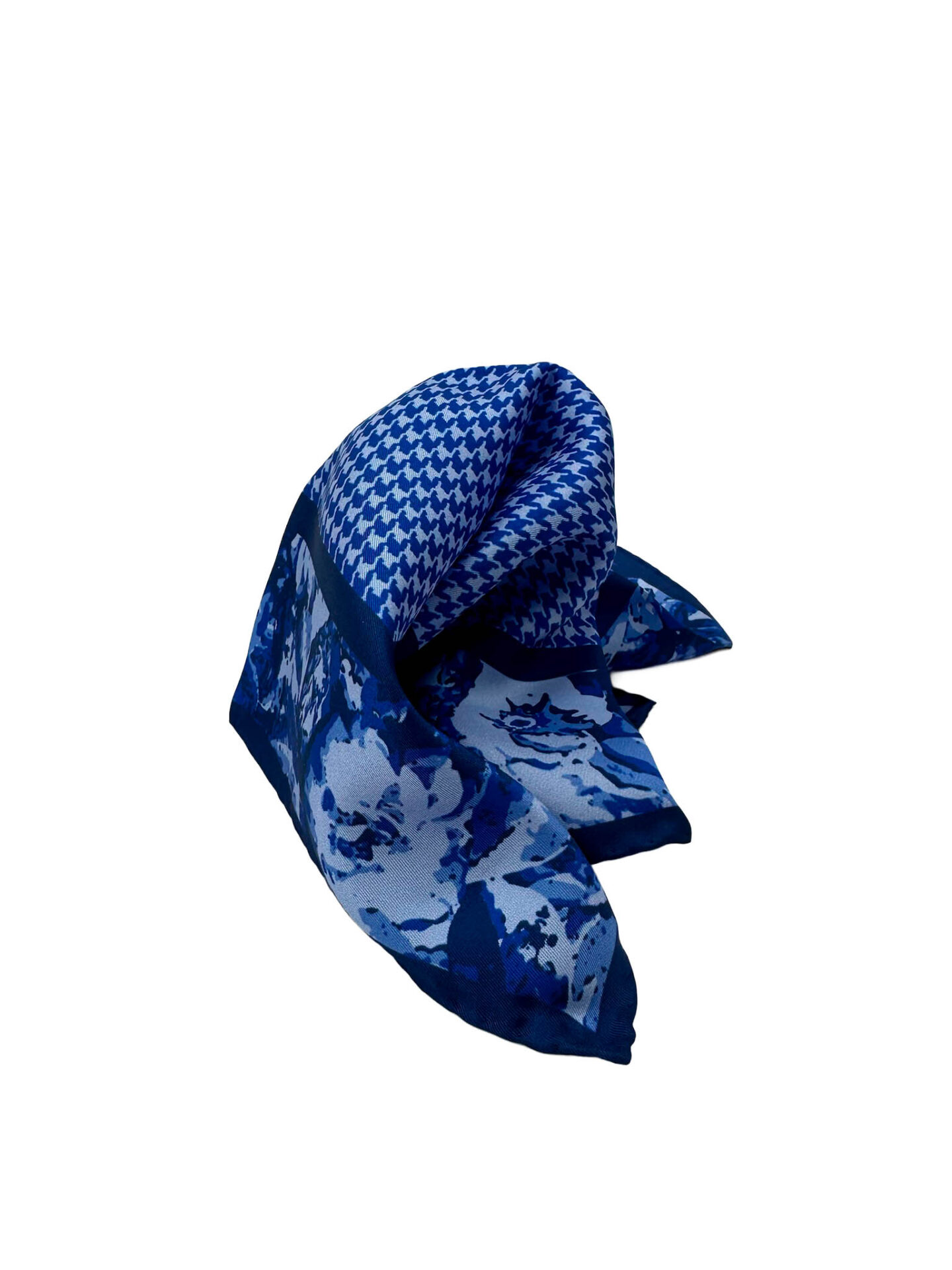 Pochette pata de gallo y flores distintos tonos azules