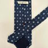 tienda online ropa hombre exclusiva corbatas ceremonia seda twill azul marino dibujo corbatero detalle