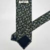 venta online corbata exclusiva twill estampada ceremonia verde dibujos amebas blancas azules detalle